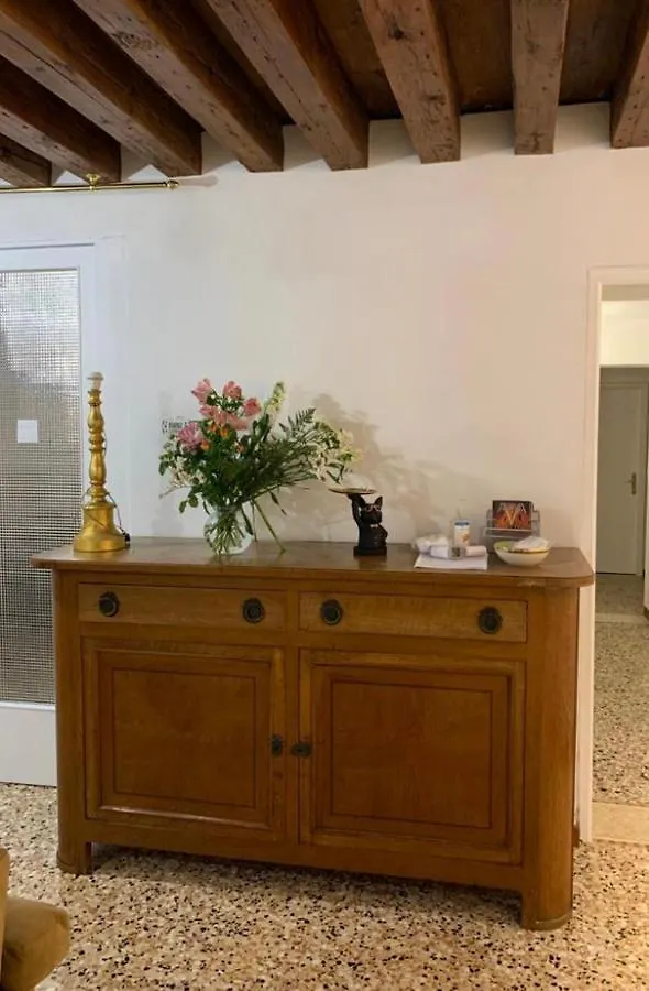 Guest house Venice And Venice Apartments - Private Rooms In Shared Apartment