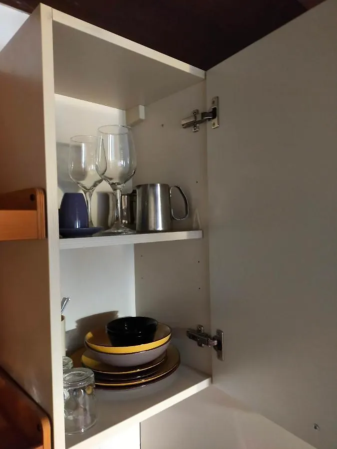 Venice And Venice Apartments - Private Rooms In Shared Apartment Guest house